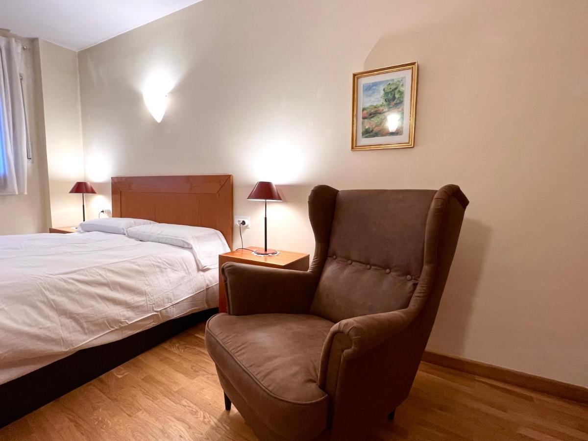 Apartament Boet - Ainet De Cardos - L'Amfitriona Ribera de Cardos Bagian luar foto